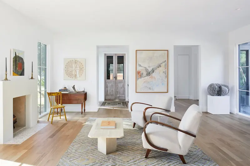 what is a minimal living style